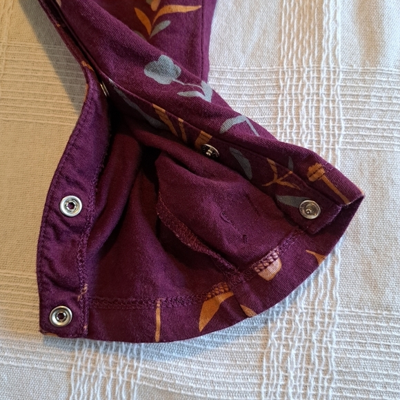 Tea Collection 18-24 months romper purple to floral bottom - Picture 4 of 6